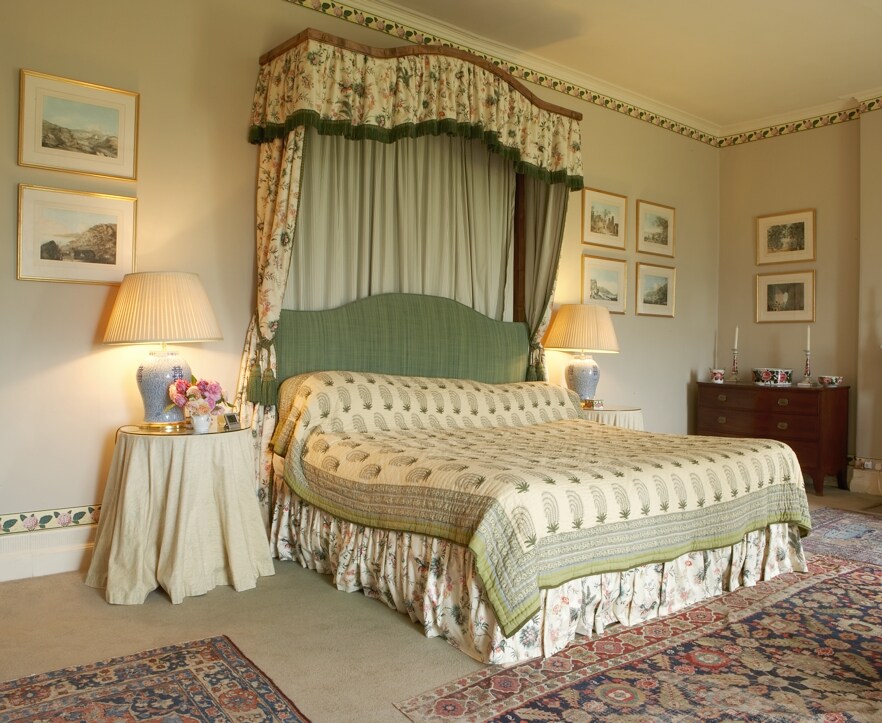 Dove Edward Bulmer Natural Paint