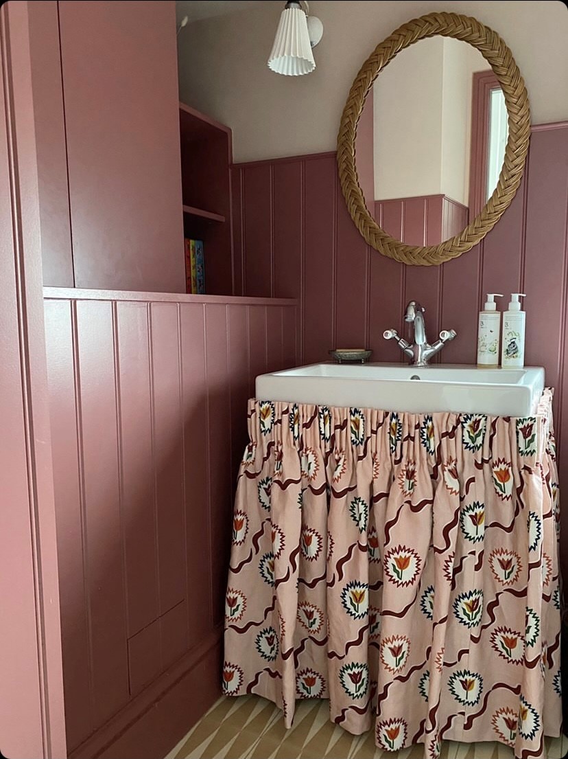 Pompadour Edward Bulmer Natural Paint