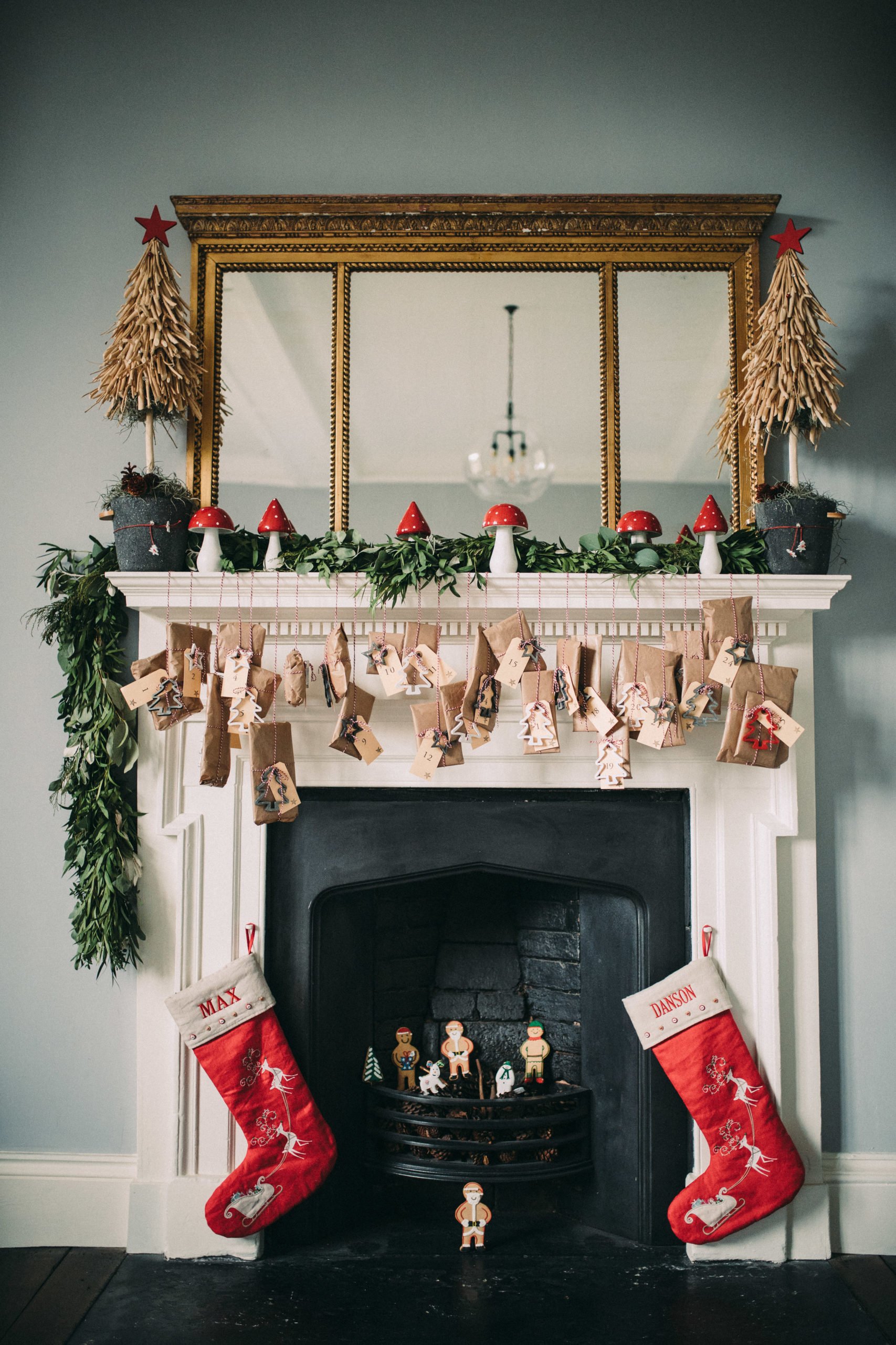 Christmas C'est Chic! 5 Colourful Room Ideas Edward Bulmer Natural Paint